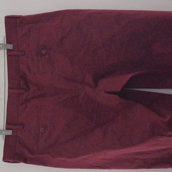 CROFT & BARROW Maroon Flat Front Chinos w/ Wide Legs - Picture 1 of 7